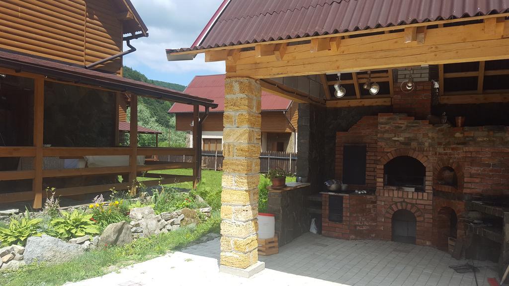 Guest House In Carpathians Мигове Екстер'єр фото